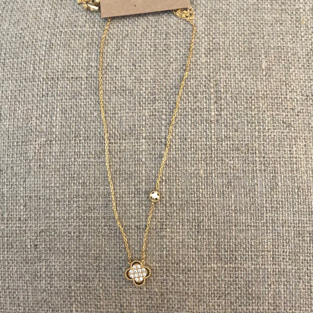 New never worn necklace. Beautiful clover with crystals